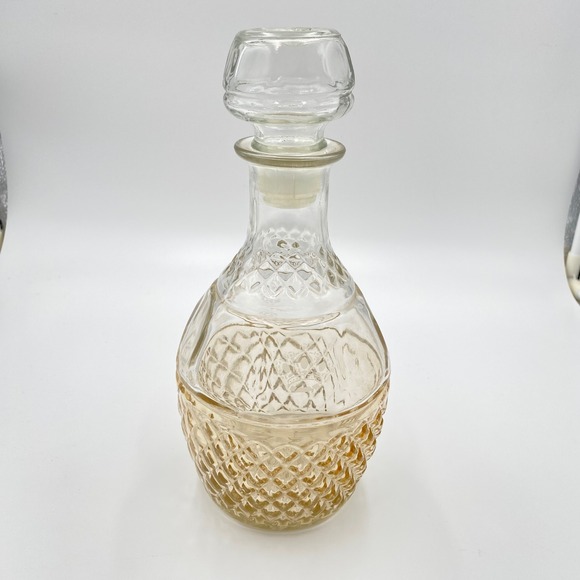 Vintage Crown Royal Diamond Pattern Glass Decanter with Stopper Barware 10.5" - Picture 1 of 6